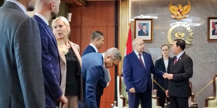 Sultan Najamudin Terima Senator Rusia Ilyas Umakhanov, Bahas Kerja Sama Pendidikan dan Teknologi