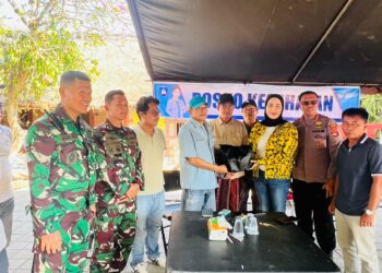 Pimpinan DPR Tinjau Lokasi Kebakaran Desa Adat Sade, Serahkan Bantuan dan Siapkan Revitalisasi