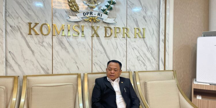 DPR Soroti Data Desil Beasiswa, Minta Pendidikan Tak Lagi Dikategorikan Bansos dan Data Penerima Divalidasi