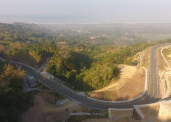 Kelok 23 Rampung, Jalan Baru yang Tawarkan Panorama di Kawasan Pesisir Selatan