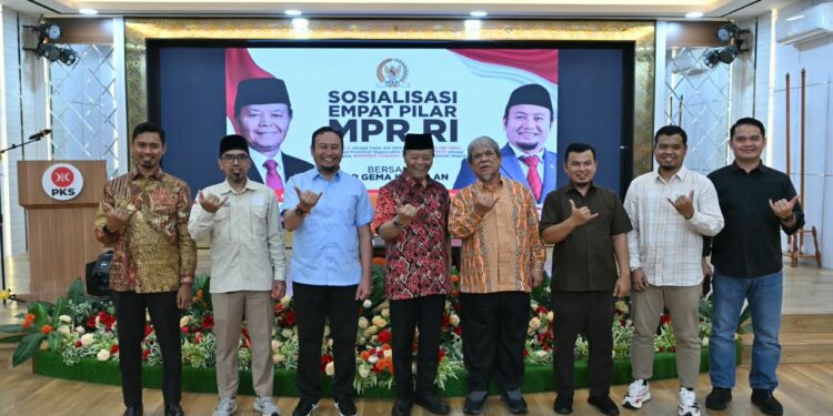 HNW Ajak Generasi Muda Sumbar Teladani Semangat Pendiri Bangsa: Siapkan Diri Menuju Indonesia Emas 2045