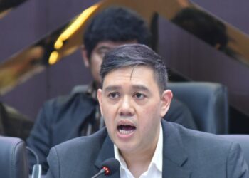 Dave Laksono Tegaskan Penyesuaian Syarat TNI bagi Dayak Bukan untuk Atasi Karhutla