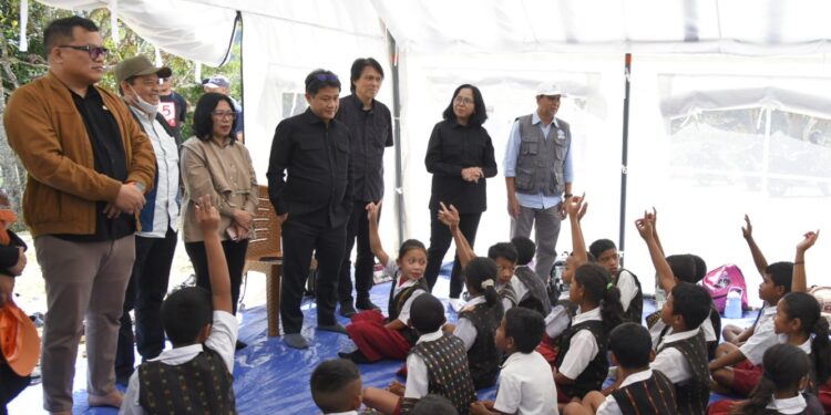 Gempa Rusak Sekolah, DPR: Jangan Biarkan Anak Belajar Lama di Tenda
