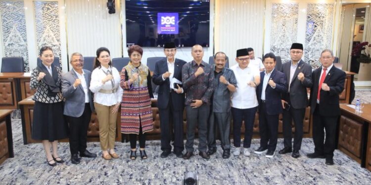 Guru dan Nakes Tak Bisa Disamakan dengan Wilayah Daratan, Muhdi Dorong RUU Kepulauan