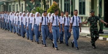 Mulai Oktober 2026, Siswa SMA/SMK Banten yang Sering Bolos dan Tawuran Dibina di Barak TNI