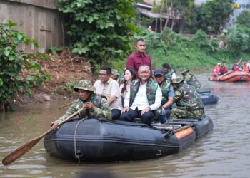 Menteri Dody Susuri 3,5 Km Kali Angke, Instruksikan Normalisasi dan Pelebaran Sungai untuk Kurangi Risiko Banjir