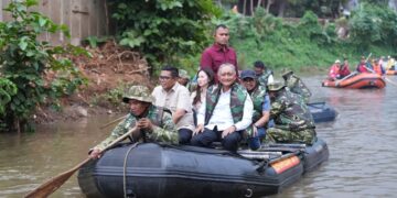 Menteri Dody Susuri 3,5 Km Kali Angke, Instruksikan Normalisasi dan Pelebaran Sungai untuk Kurangi Risiko Banjir