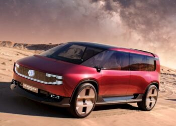 Ingat Renault Espace Era 1980-an? Minivan Keluarga Zaman Kaset Pita dan Telepon Rumah Ini Comeback Jadi Mobil Listrik Futuristik