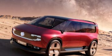 Ingat Renault Espace Era 1980-an? Minivan Keluarga Zaman Kaset Pita dan Telepon Rumah Ini Comeback Jadi Mobil Listrik Futuristik
