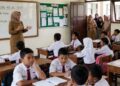 Mulai 2027, Murid Tak Otomatis Naik Kelas? Mendikdasmen Siapkan Aturan Baru, yang Tak Memenuhi Syarat Bisa Tinggal Kelas