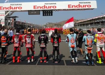 Agnez Mo Nyanyikan Indonesia Raya di MotoGP Mandalika 2026, Penampilannya Bikin Merinding