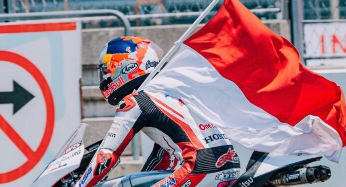 Bangga, Mandalika Menjadi Saksi: Veda Ega Pratama Bukan Sekadar Membawa Nama Indonesia, tetapi Juga Menorehkan Rekor Baru di Moto3