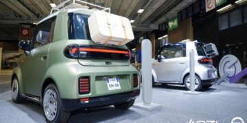 Mobil Listrik Mungil EZI EM05 dan EM06 Meluncur di Paris, Punya AI dan Kamera 360 Derajat