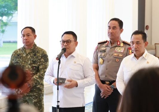 Arahan Prabowo: Penanganan Karhutla Harus Masif, Operasi Udara dan Personel Harus Diperkuat