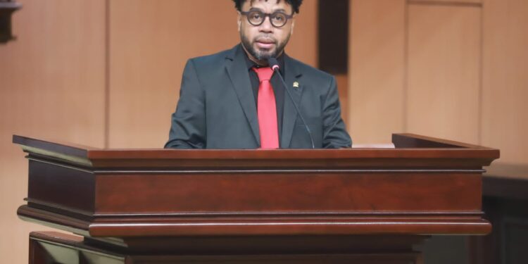 Filep Wamafma Minta Papua Barat Gercep, Jangan Sampai Sekolah Rusak Ketinggalan Program Revitalisasi 2027