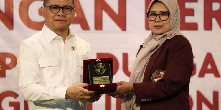 Kunjungi UKRI, Menteri Mukhtarudin Tinjau Pelatihan SMK Go Global