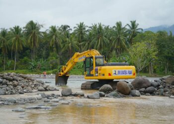 Kementerian PU Percepat Penanganan Bencana di Sumatera Barat, Rampungkan Tanggul Darurat di Padang dan Pulihkan Akses Jalan Tapan- Batas Jambi